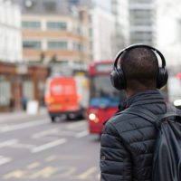 5 steps to avoid music induced hearing loss